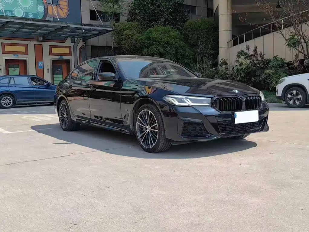 BMW 5 Series 2023