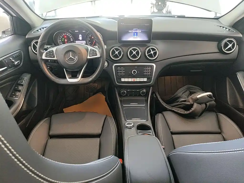 Mercedes-Benz GLA 2019