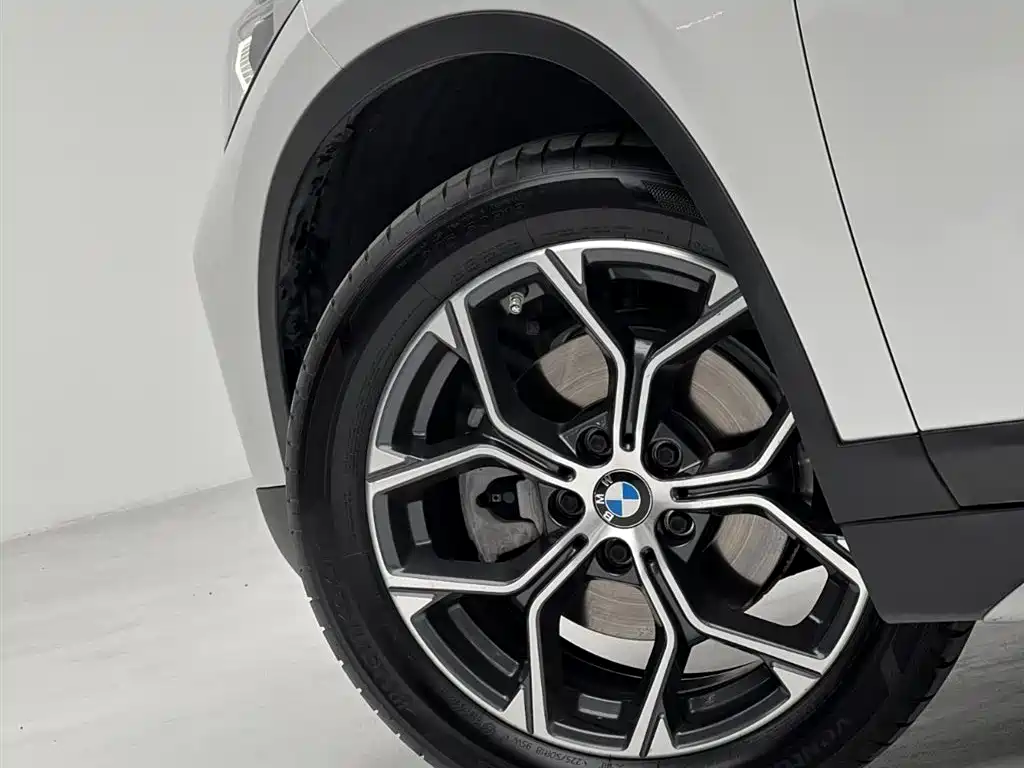 BMW X1 2022 — фото 13