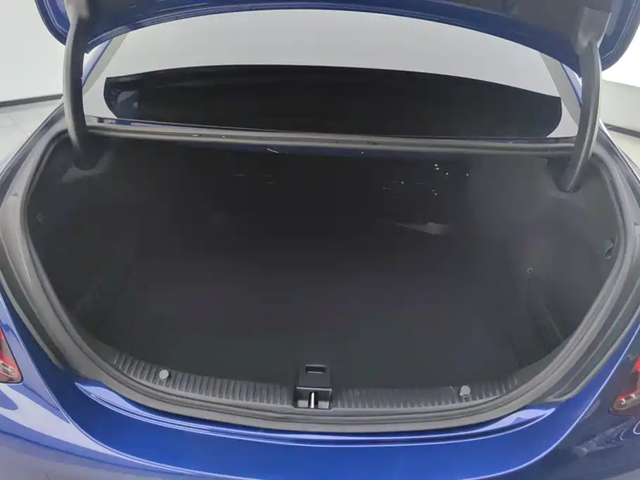 Mercedes-Benz C-Class 2020