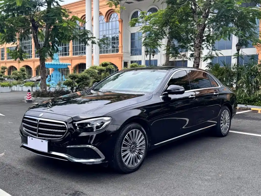 Mercedes-Benz E-Class 2021