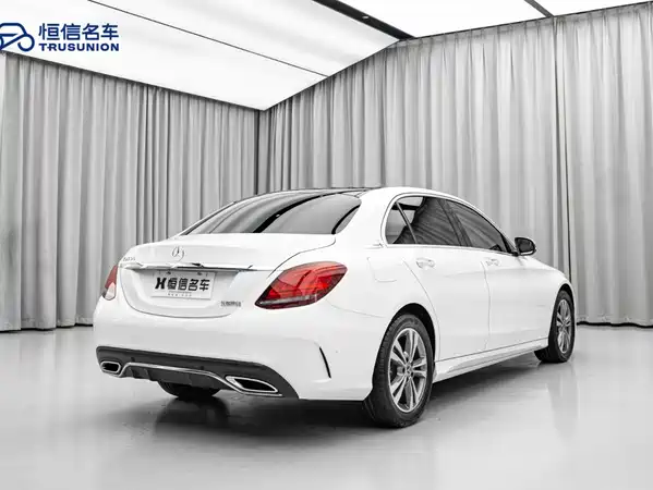 Mercedes-Benz C-Class 2021
