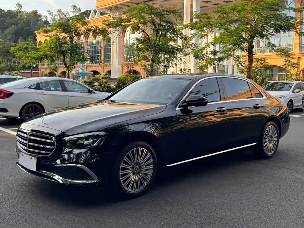 Mercedes-Benz E-Class 2021