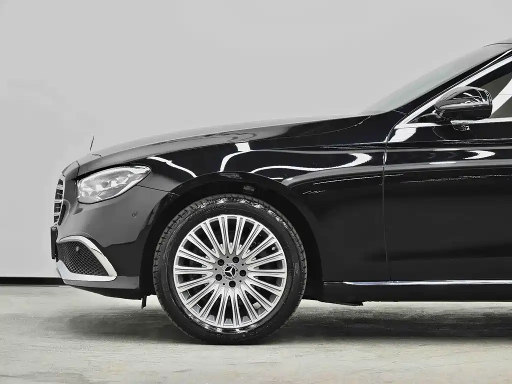 Mercedes-Benz E-Class 2022 — фото 2