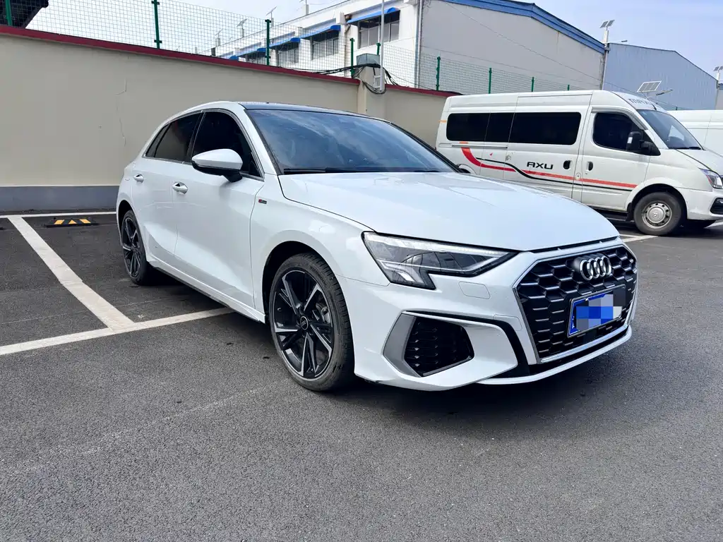 Audi A3 2024 — фото 3