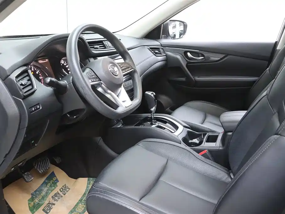 Nissan X-Trail 2018 — фото 13