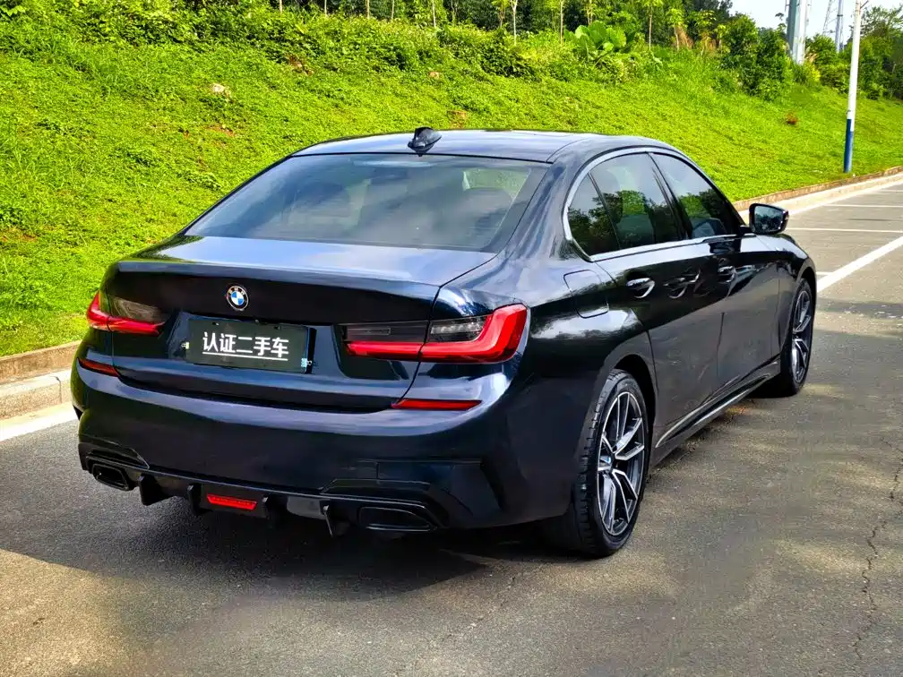 BMW 3 Series 2021