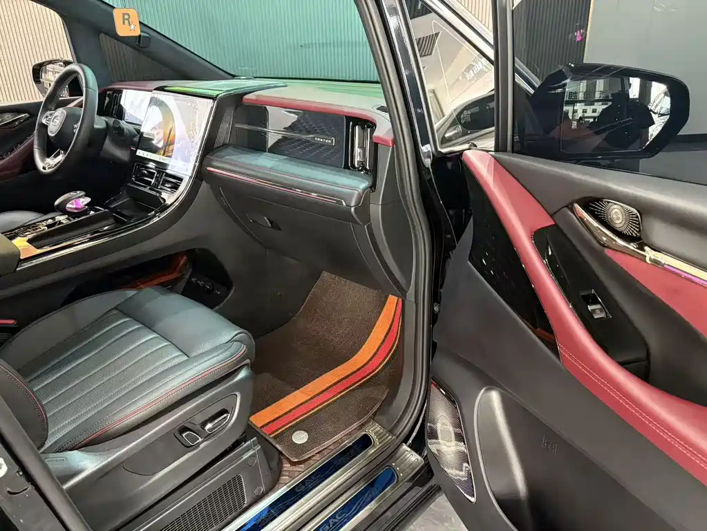 GAC Motor Trumpchi M8 2024 — фото 10