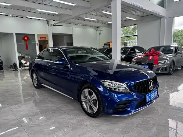 Mercedes-Benz C-Class 2020
