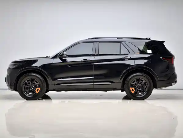 Ford Explorer 2025