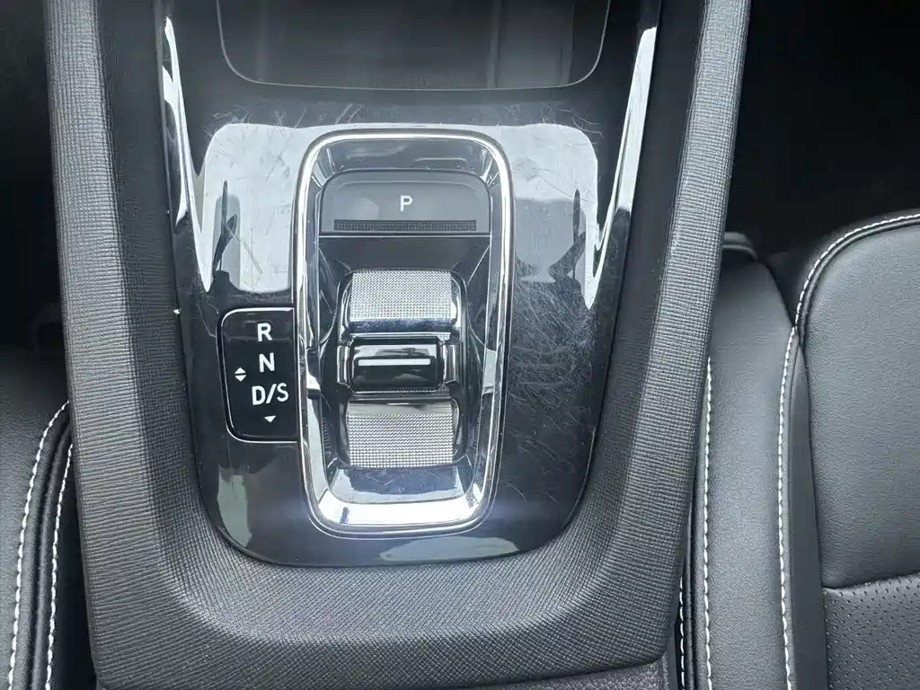 Skoda Octavia 2024 — фото 16