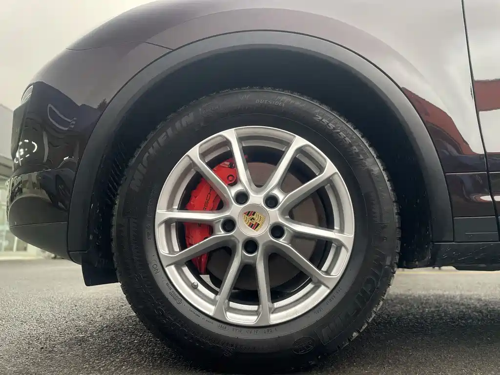 Porsche Cayenne 2016 — фото 20