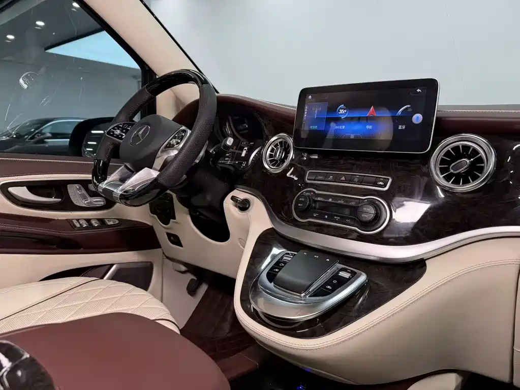 Mercedes-Benz Vito 2022 — фото 12