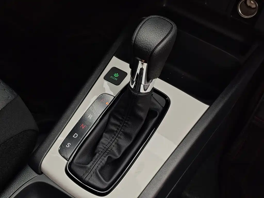 Honda Fit 2025 — фото 12