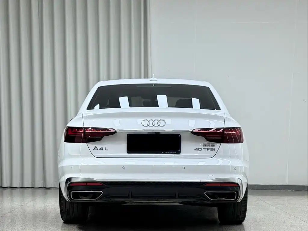 Audi A4L 2021 — фото 5