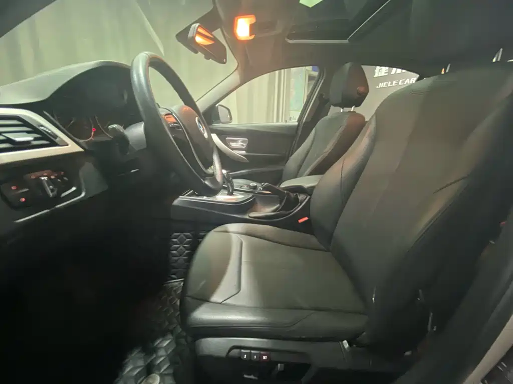 BMW 3 Series 2015 — фото 11