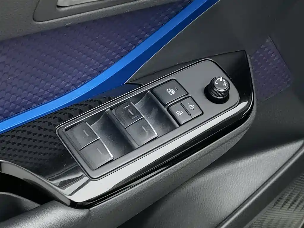Toyota IZOA 2020 — фото 9