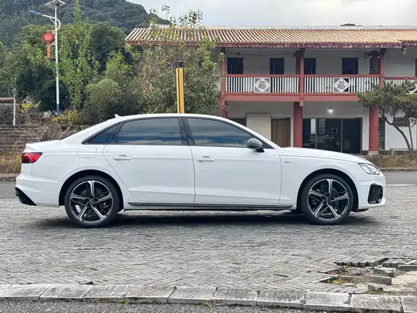 Audi A4L 2024