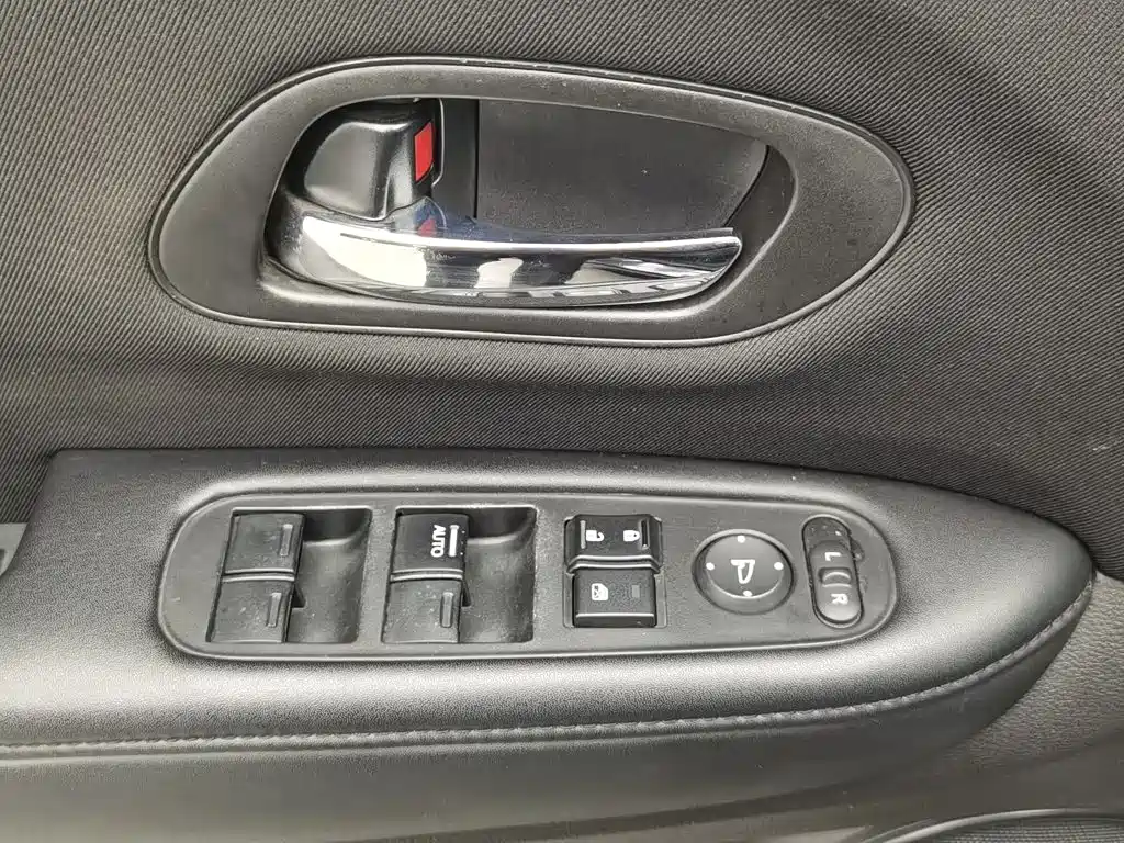 Honda Vezel 2015 — фото 9