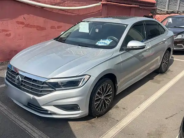Volkswagen Sagitar 2019