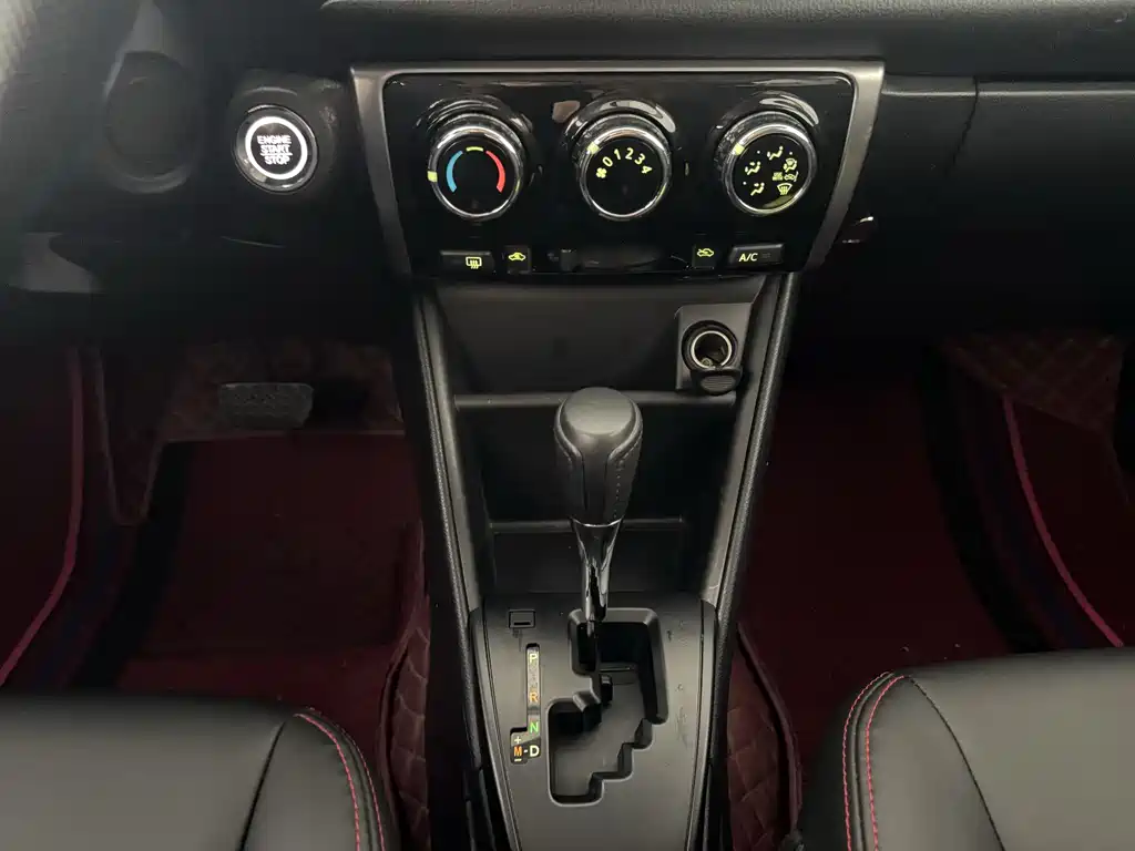 Toyota Yaris L 2023 — фото 15