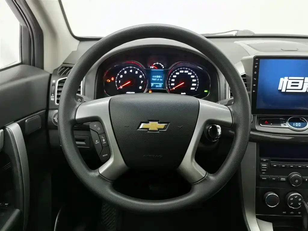 Chevrolet Captiva 2015 — фото 11