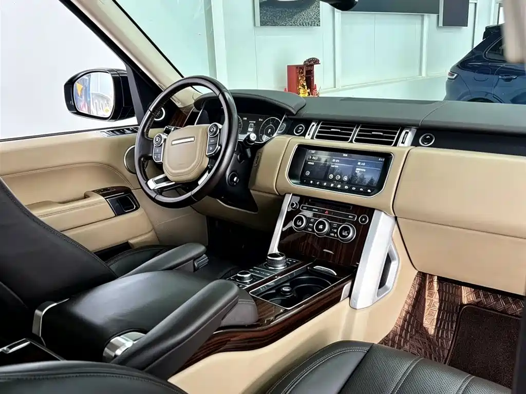 Land Rover Range Rover 2018 — фото 13