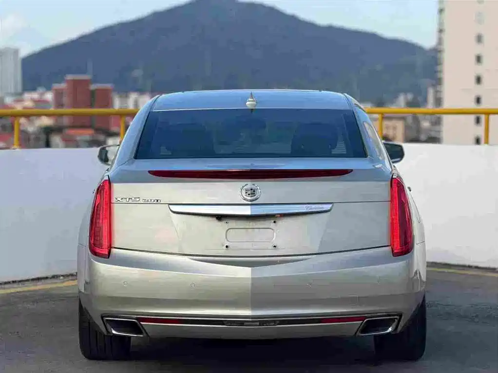 Cadillac XTS 2015 — фото 6