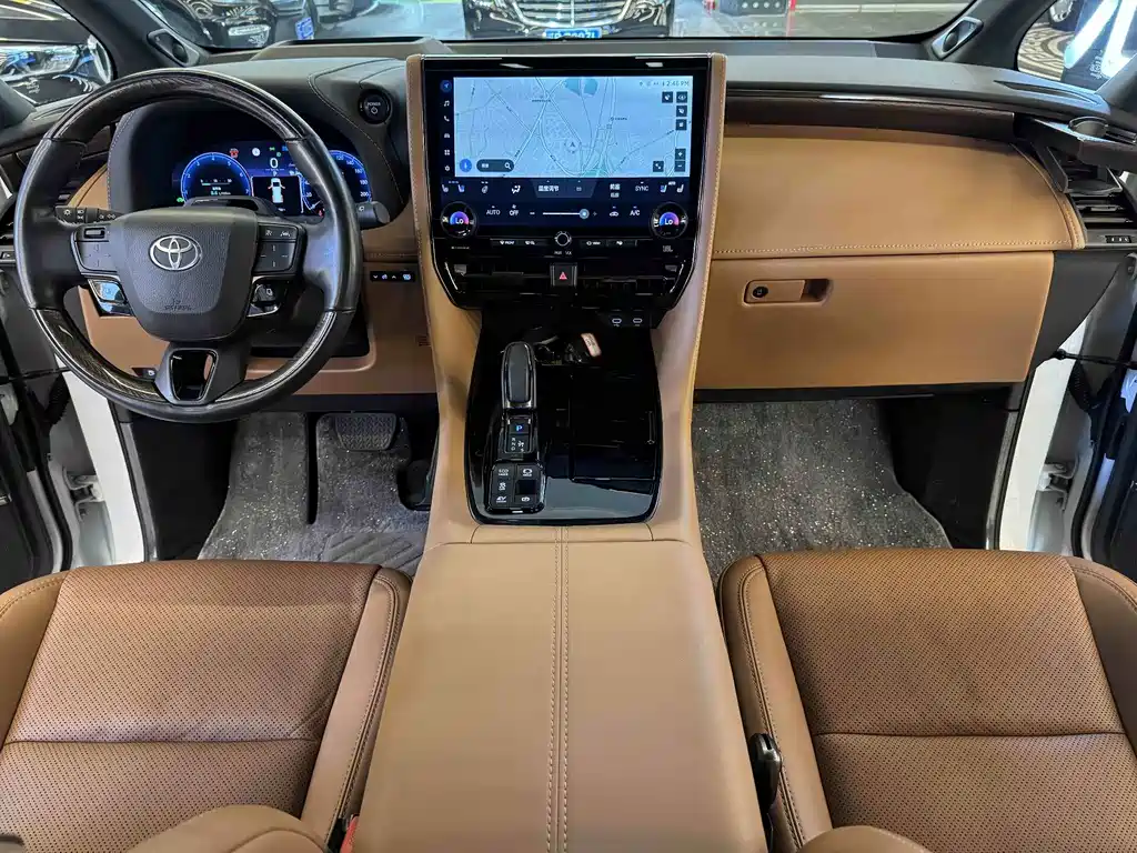 Toyota Alphard 2024 — фото 9
