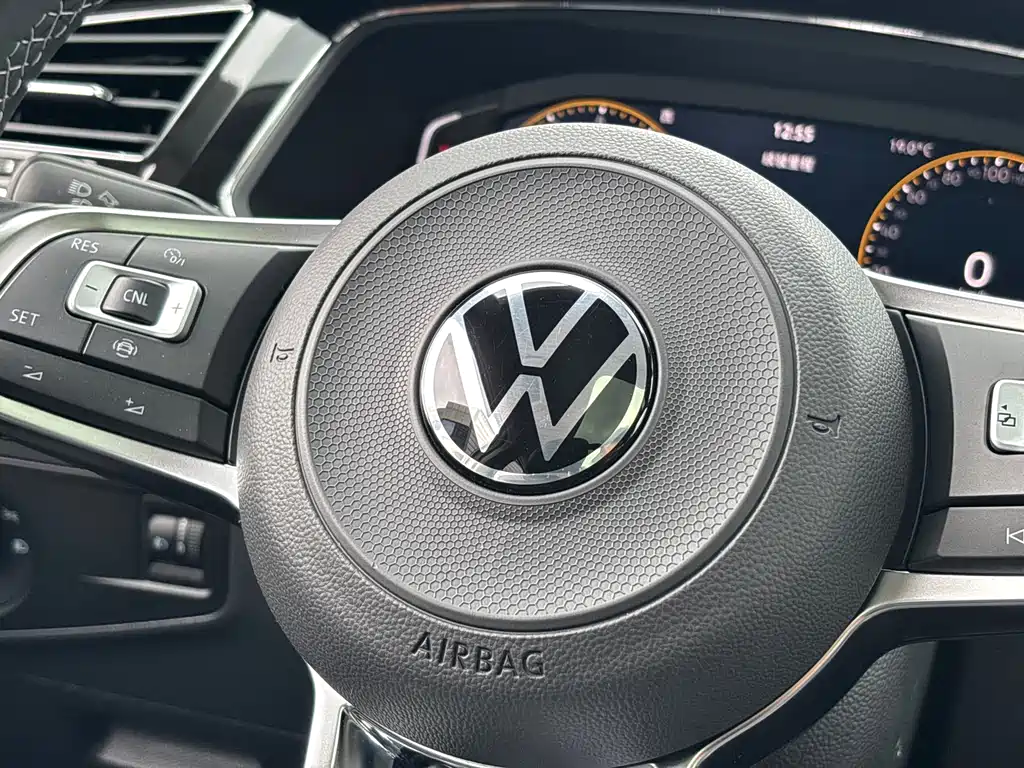Volkswagen Tiguan L 2021 — фото 18
