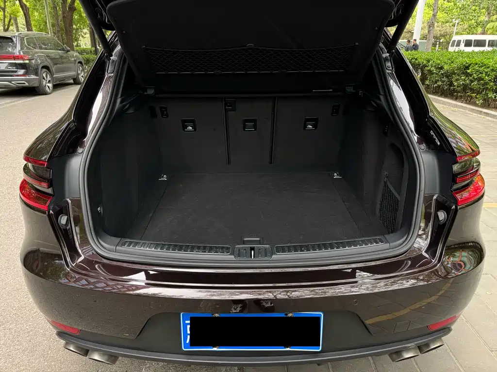 Porsche Macan 2018 — фото 22