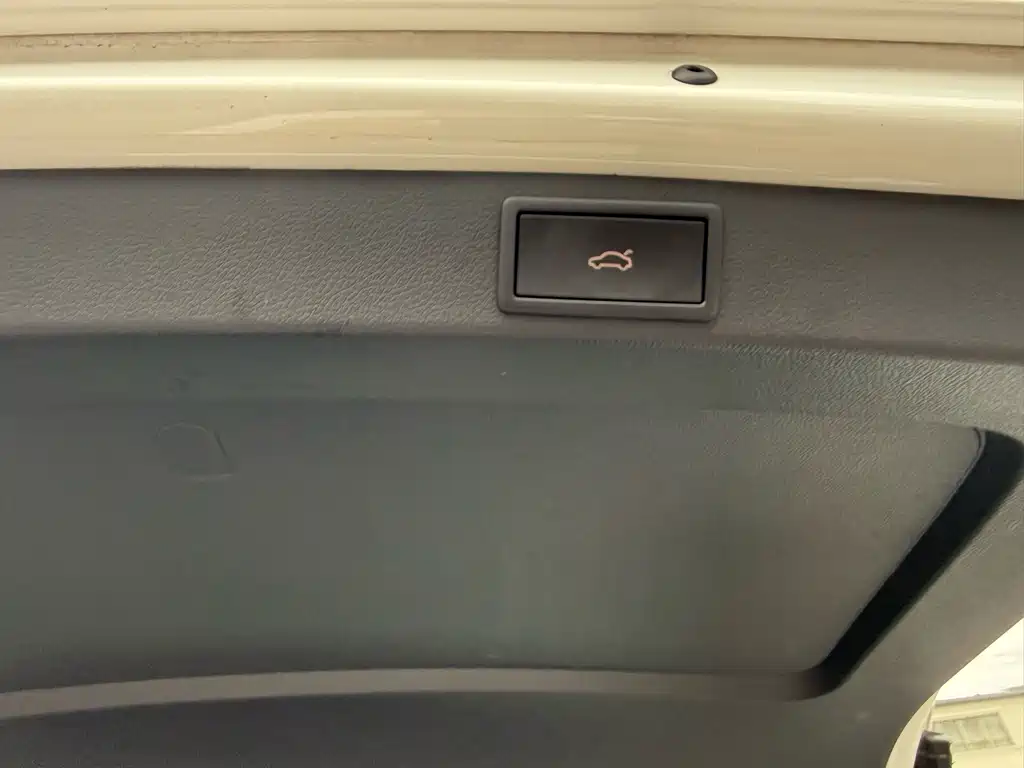 Skoda Octavia 2021 — фото 22