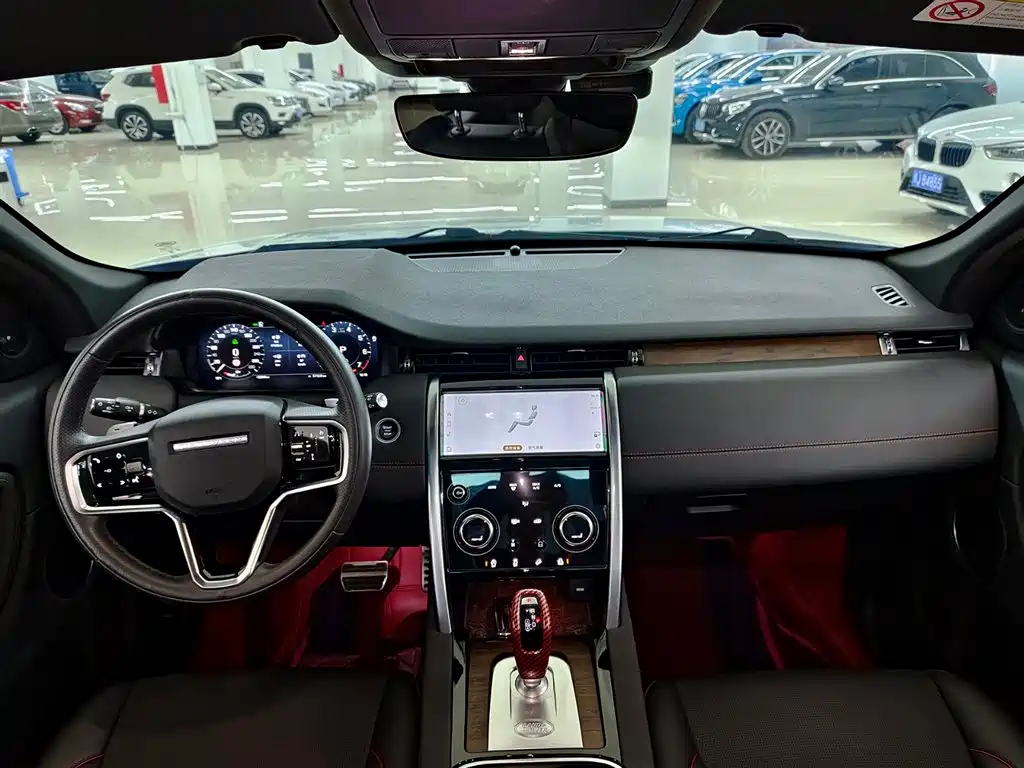 Land Rover Discovery Sport 2023 — фото 10