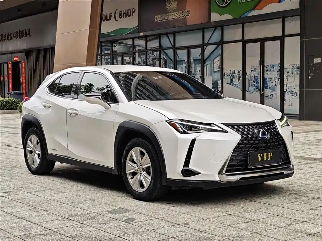 Lexus UX 2019 — фото 3
