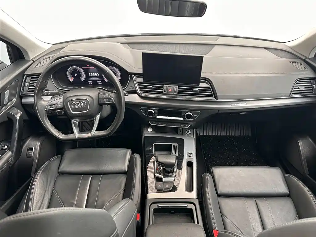 Audi Q5L 2023 — фото 8