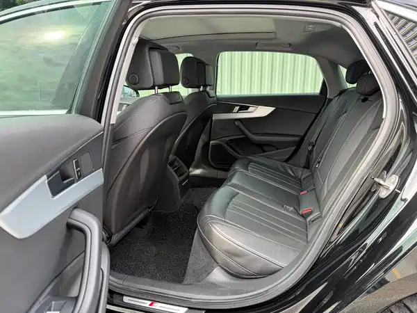 Audi A4L 2024