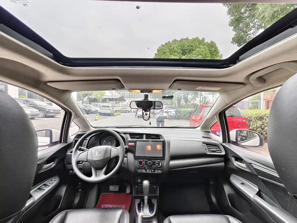 Honda Fit 2017 — фото 11