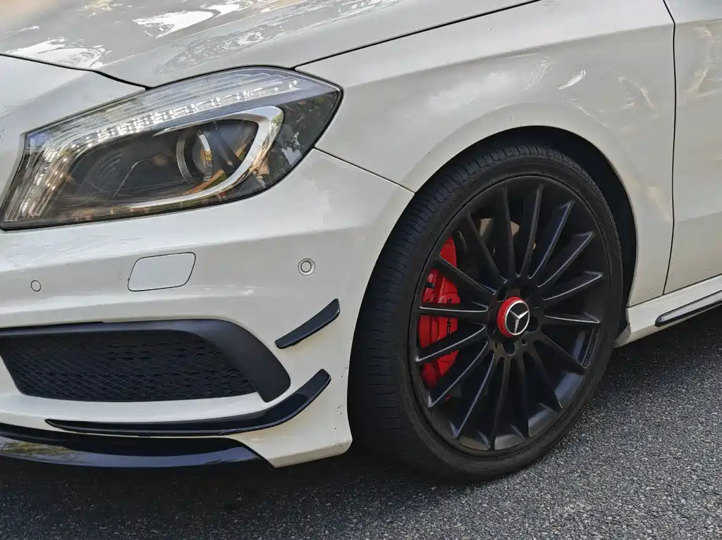 Mercedes-Benz A-Class AMG 2015 — фото 13