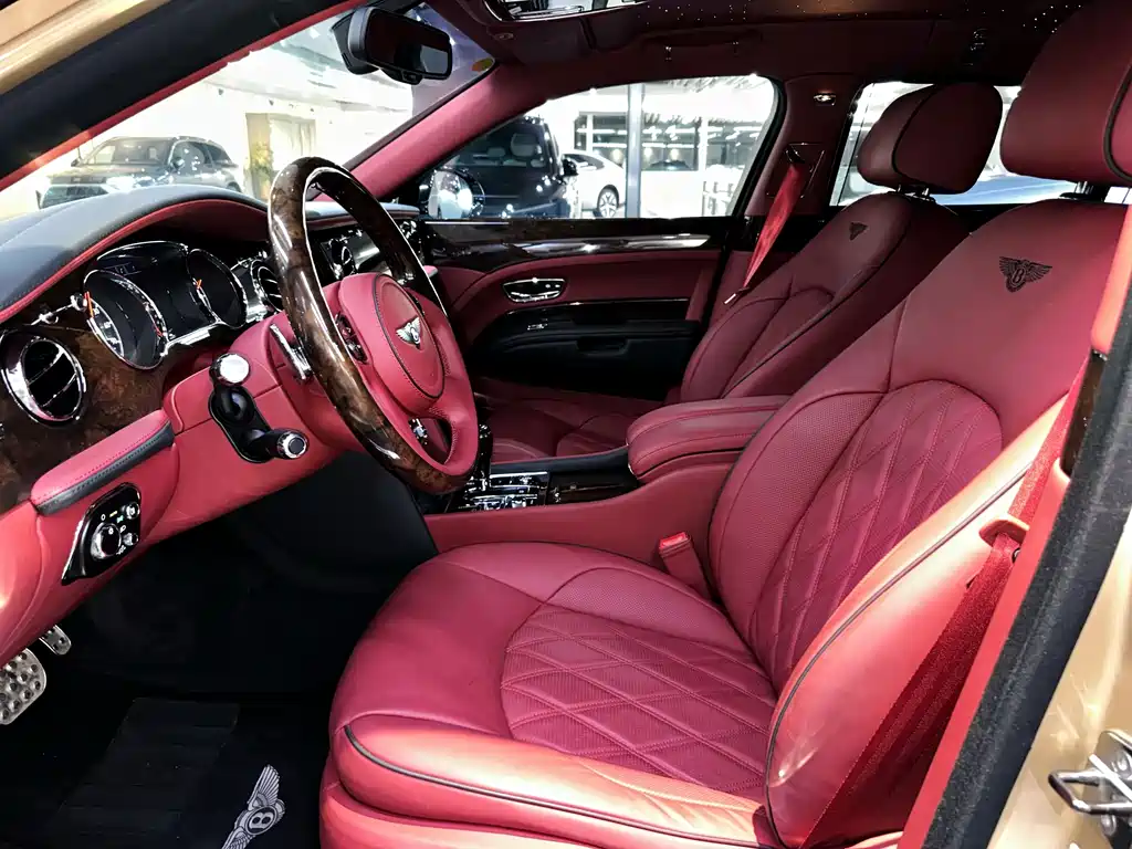 Bentley Mulsanne 2012 — фото 11