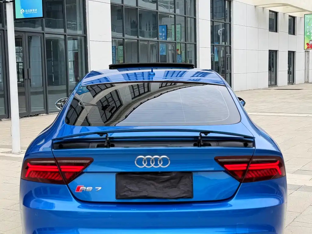 Audi RS 7 2016 — фото 7