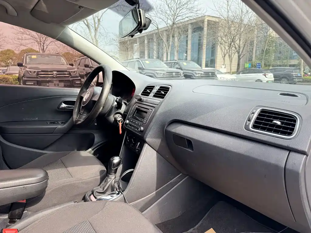 Volkswagen Polo 2013