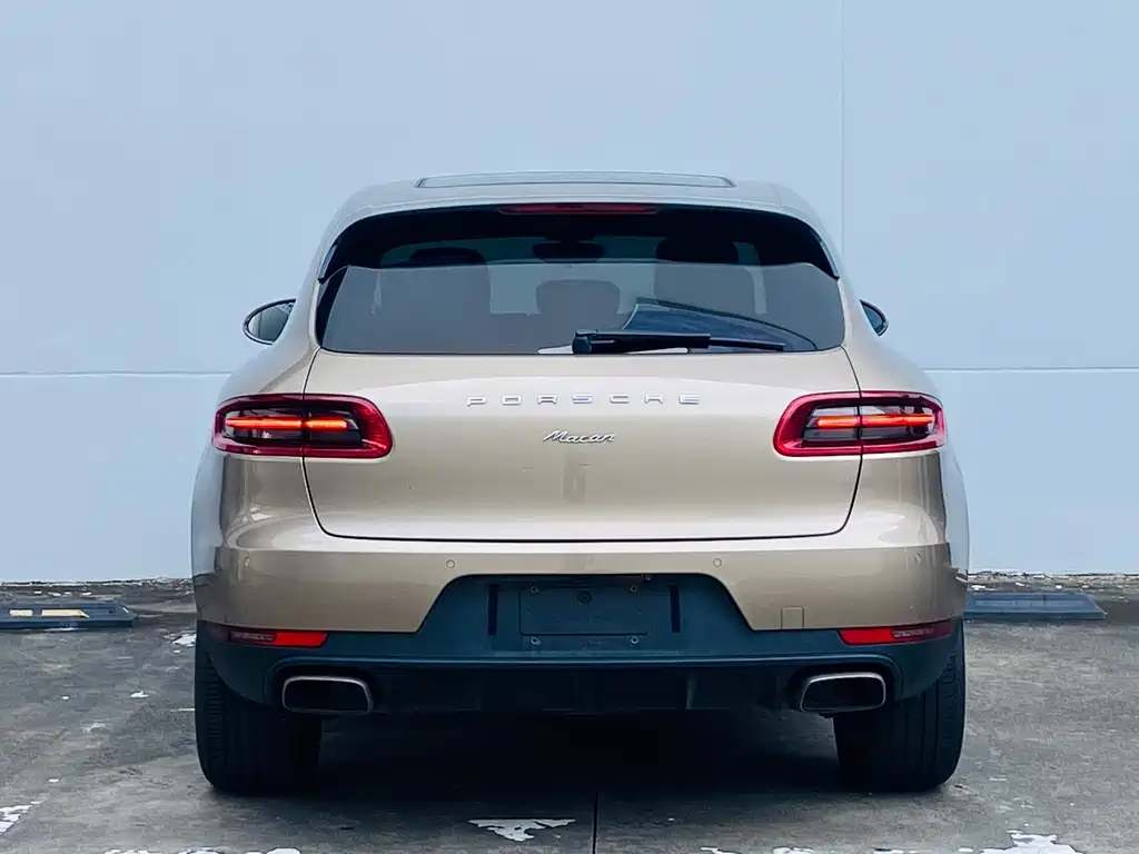 Porsche Macan 2018 — фото 10
