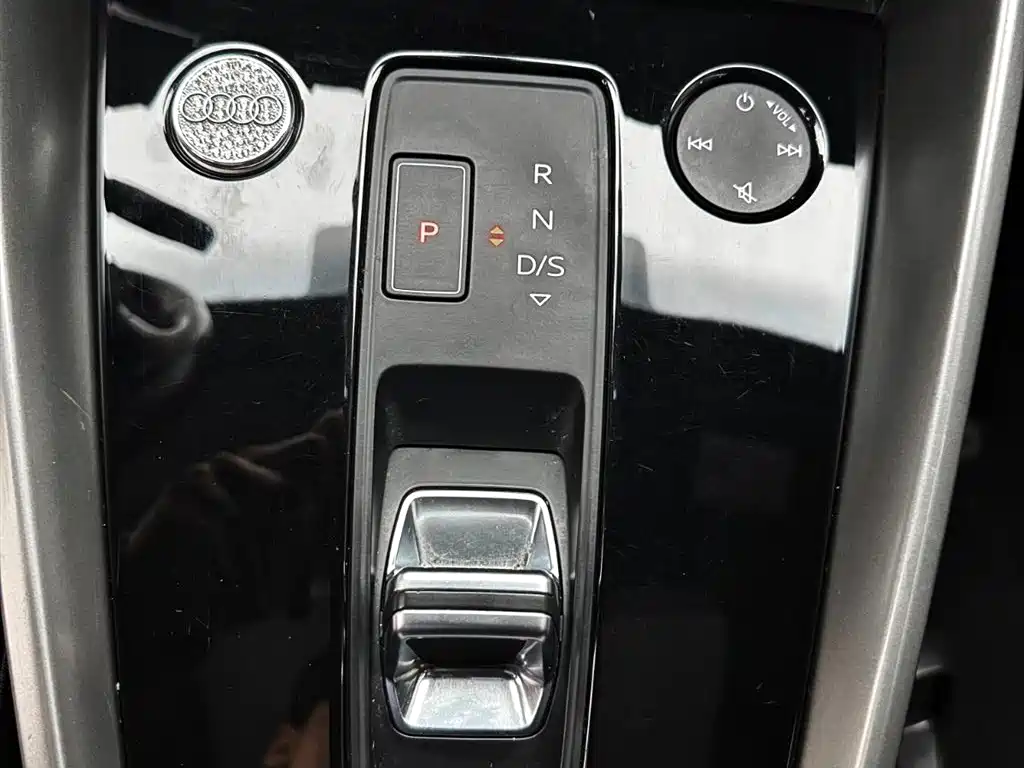 Audi A3 2023 — фото 13