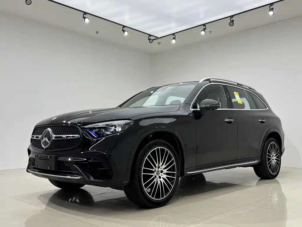 Mercedes-Benz GLC 2026 — фото 1