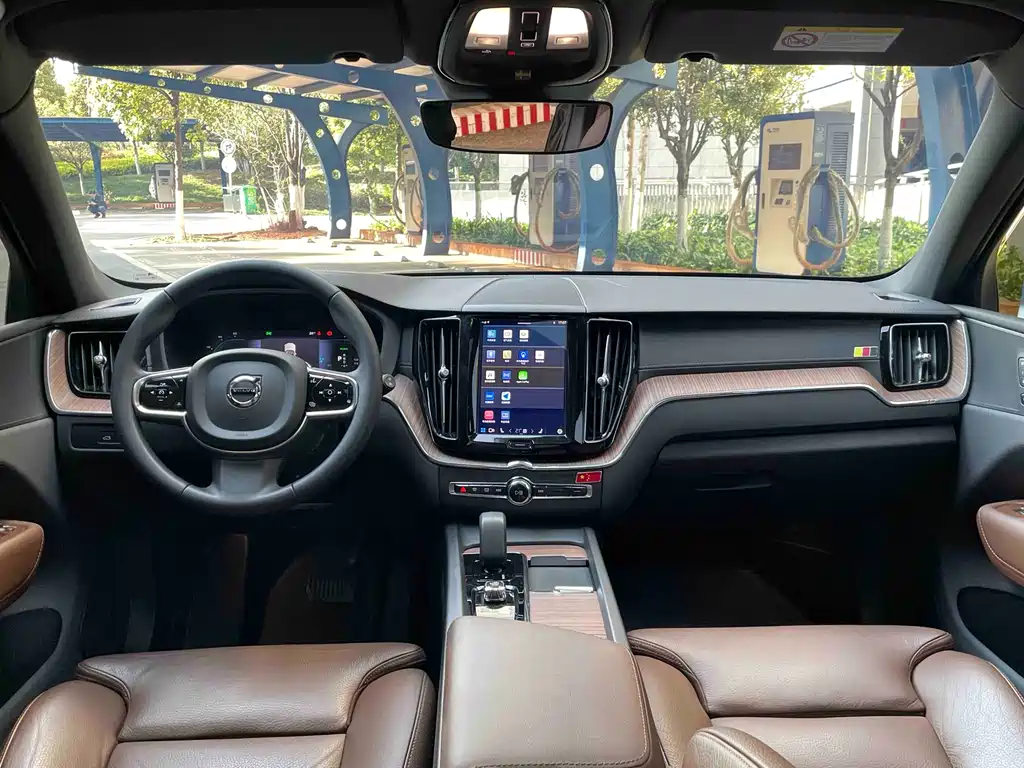 Volvo XC60 PHEV 2022 — фото 19
