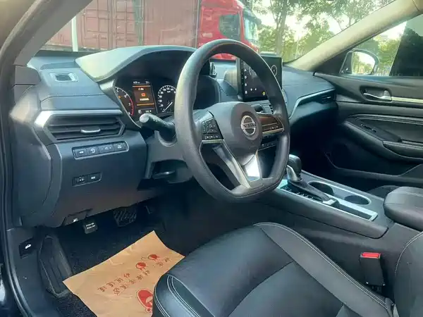 Nissan Teana 2022