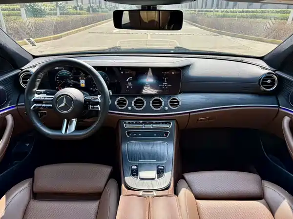 Mercedes-Benz E-Class 2023