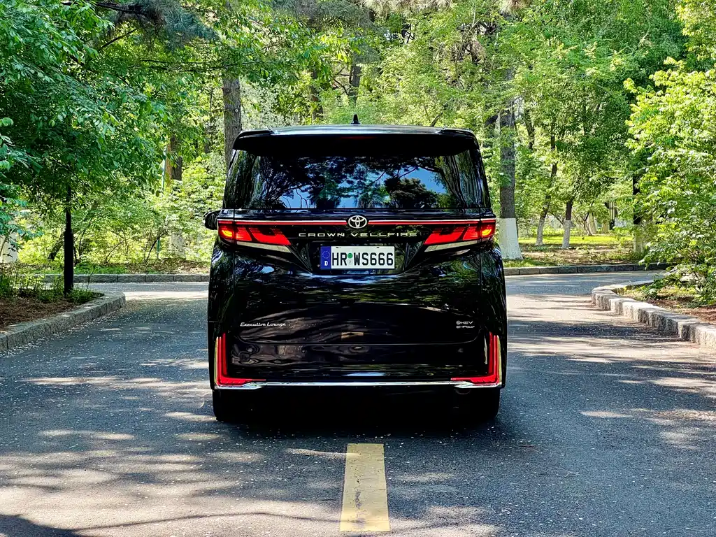 Toyota Vellfire 2025 — фото 8