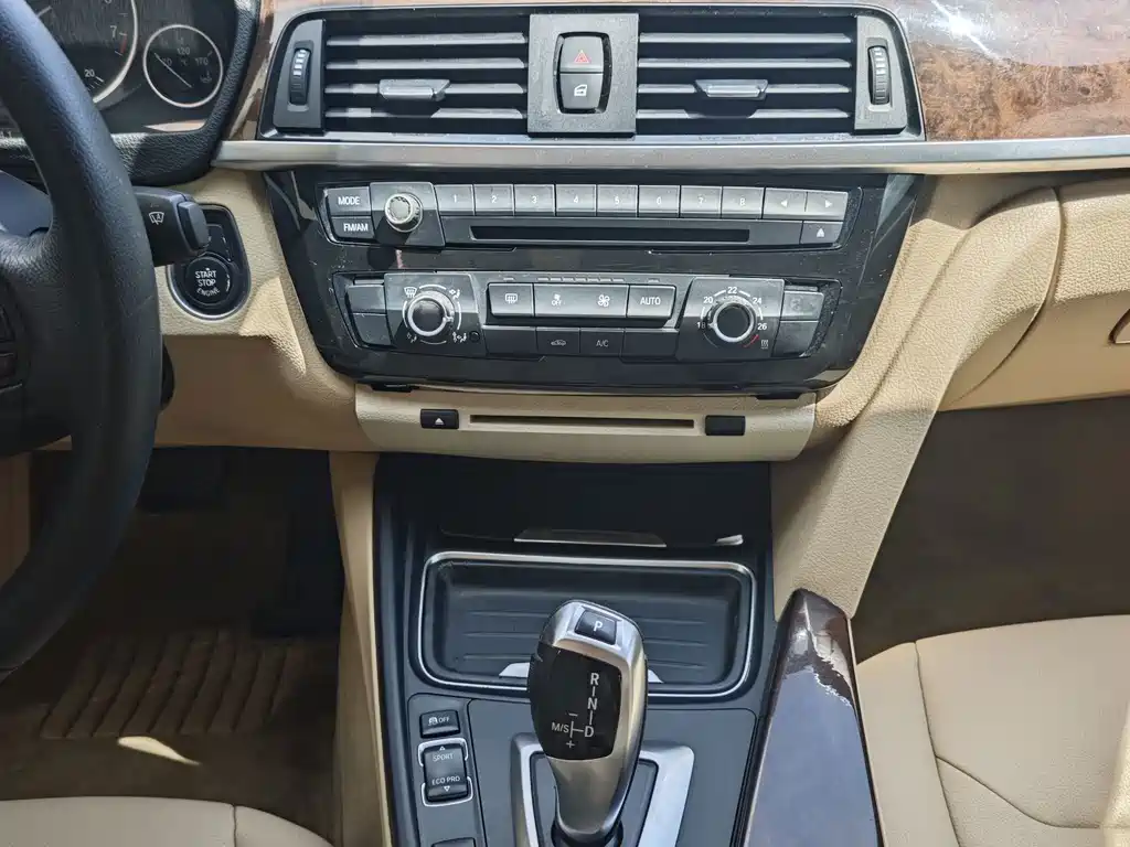 BMW 3 Series 2013 — фото 10
