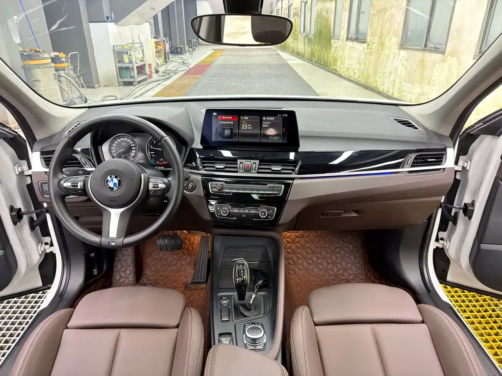 BMW X1 2022 — фото 9